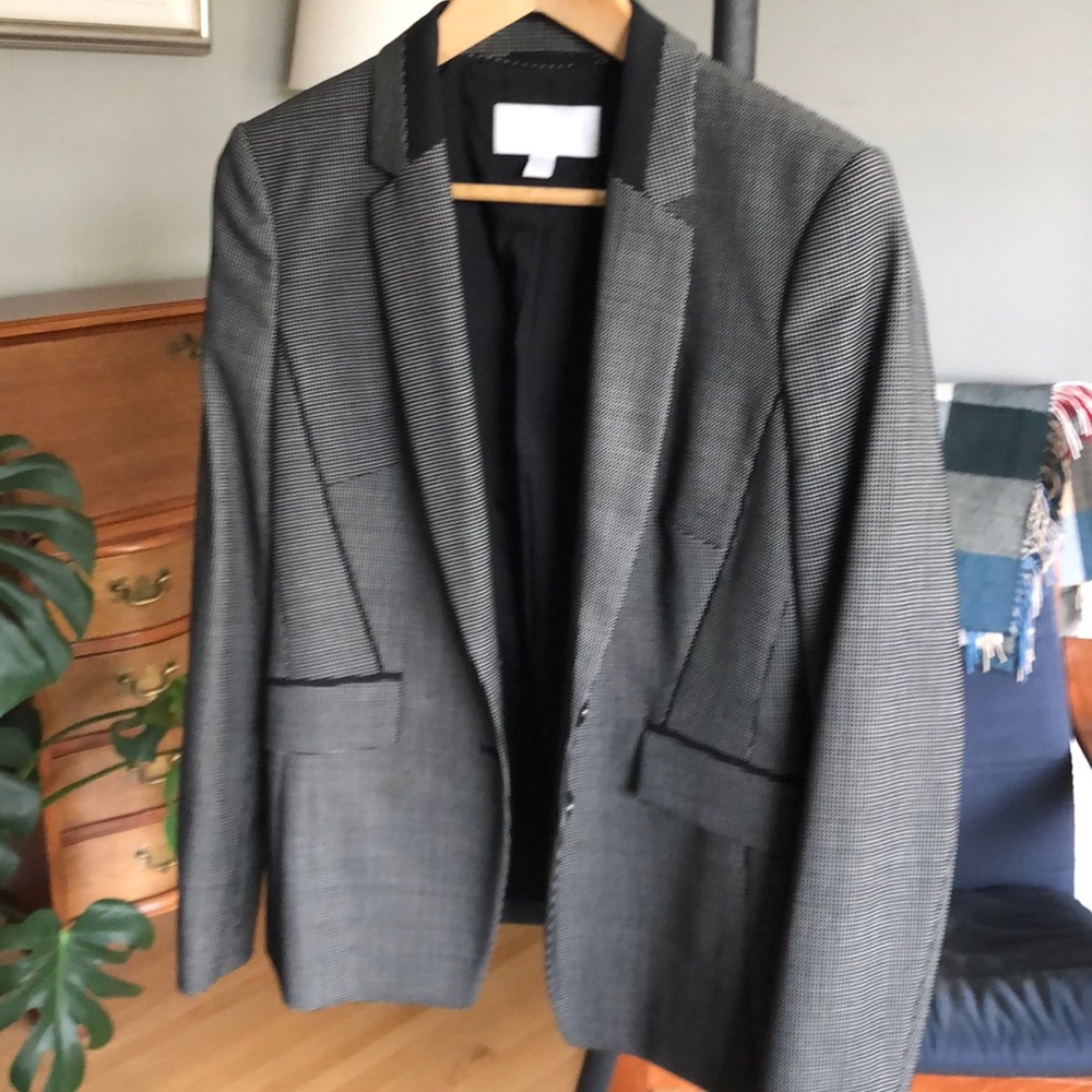 Boss - Sz 6 - Patterned Suit Jacket
